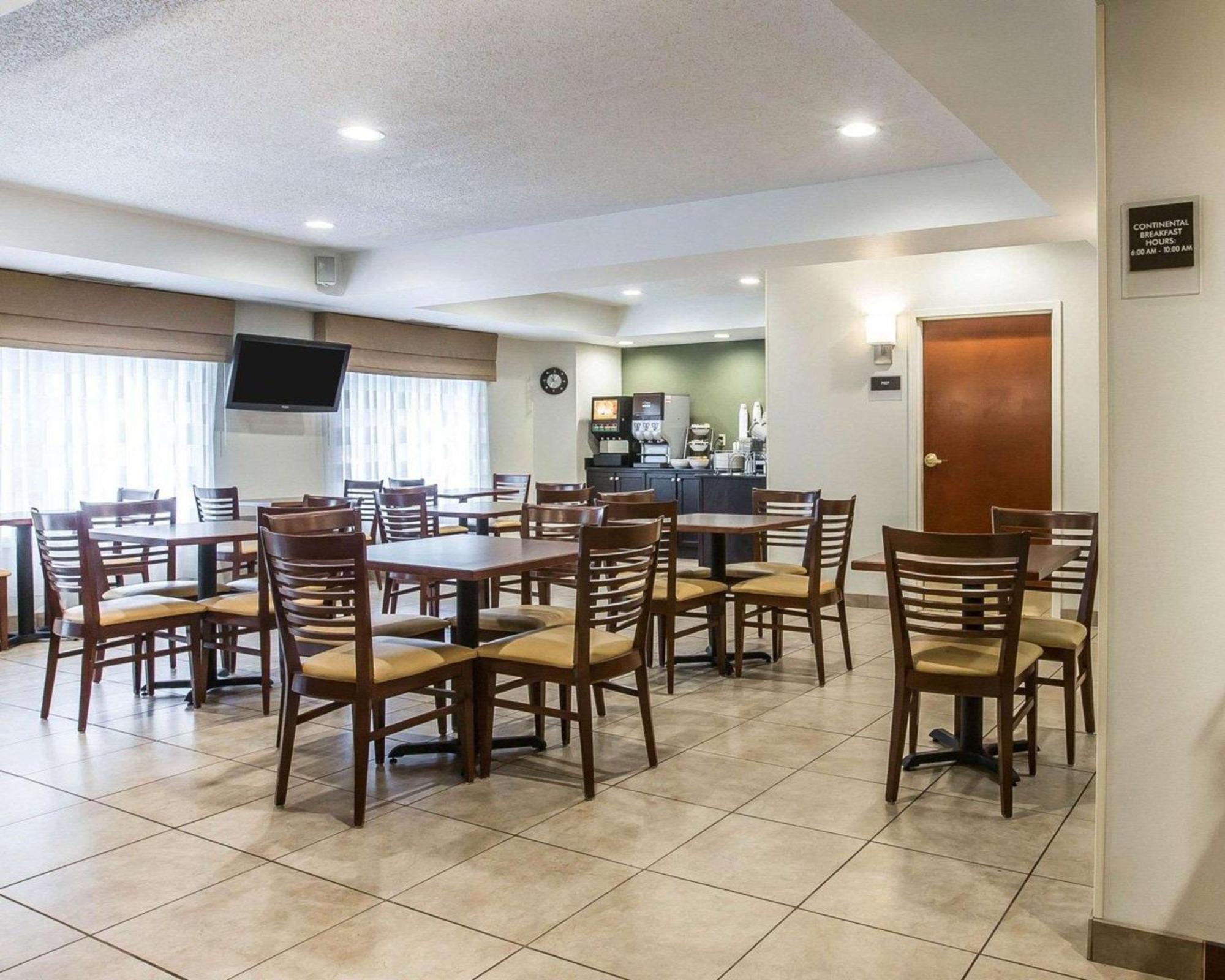 Sleep Inn & Suites Queensbury - Lake George מראה חיצוני תמונה