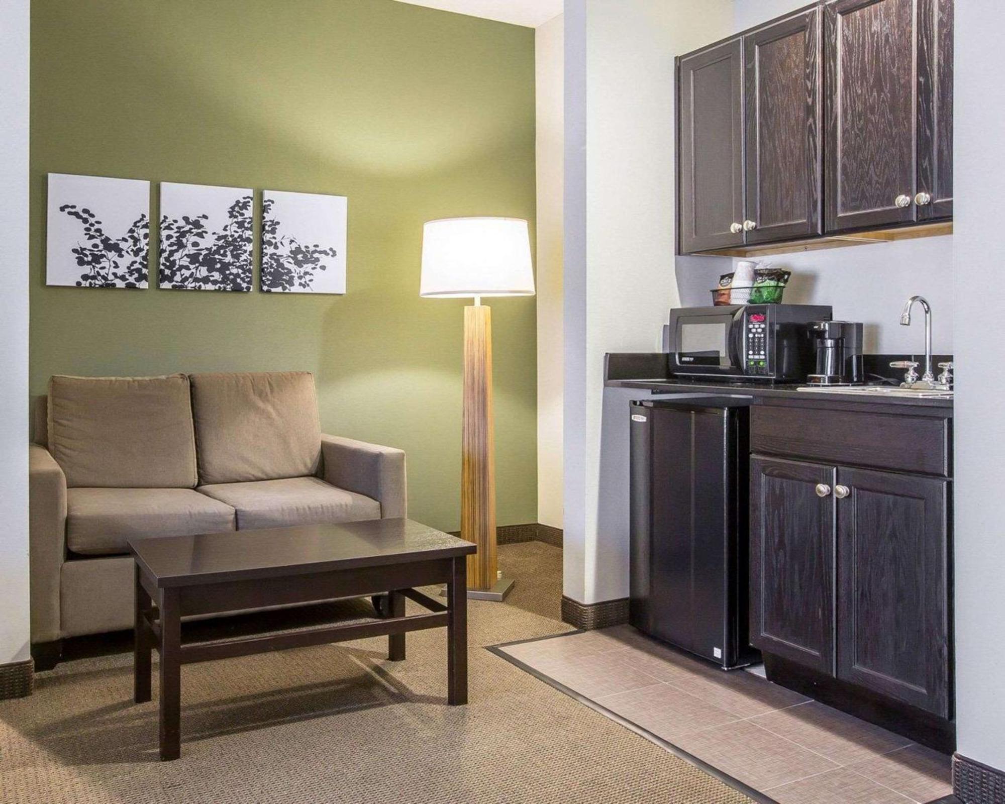 Sleep Inn & Suites Queensbury - Lake George מראה חיצוני תמונה